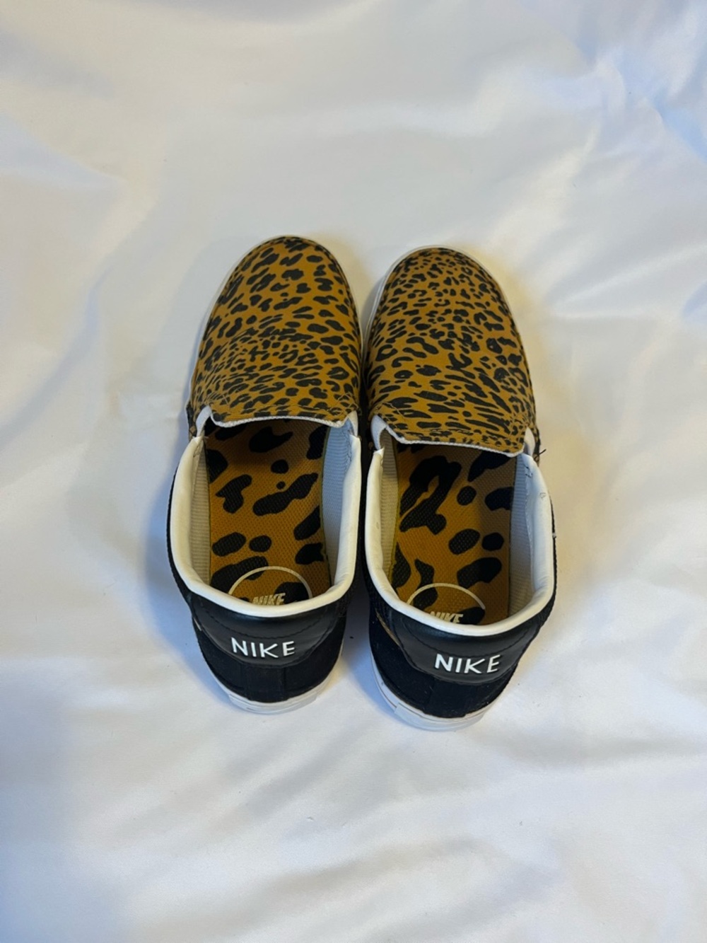 Nike Leopard Print Slip-On Sneakers Womens Size 8 Animal Print Casual Shoes